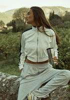 Women’s Cropped Off-Court Jacket in Off-White