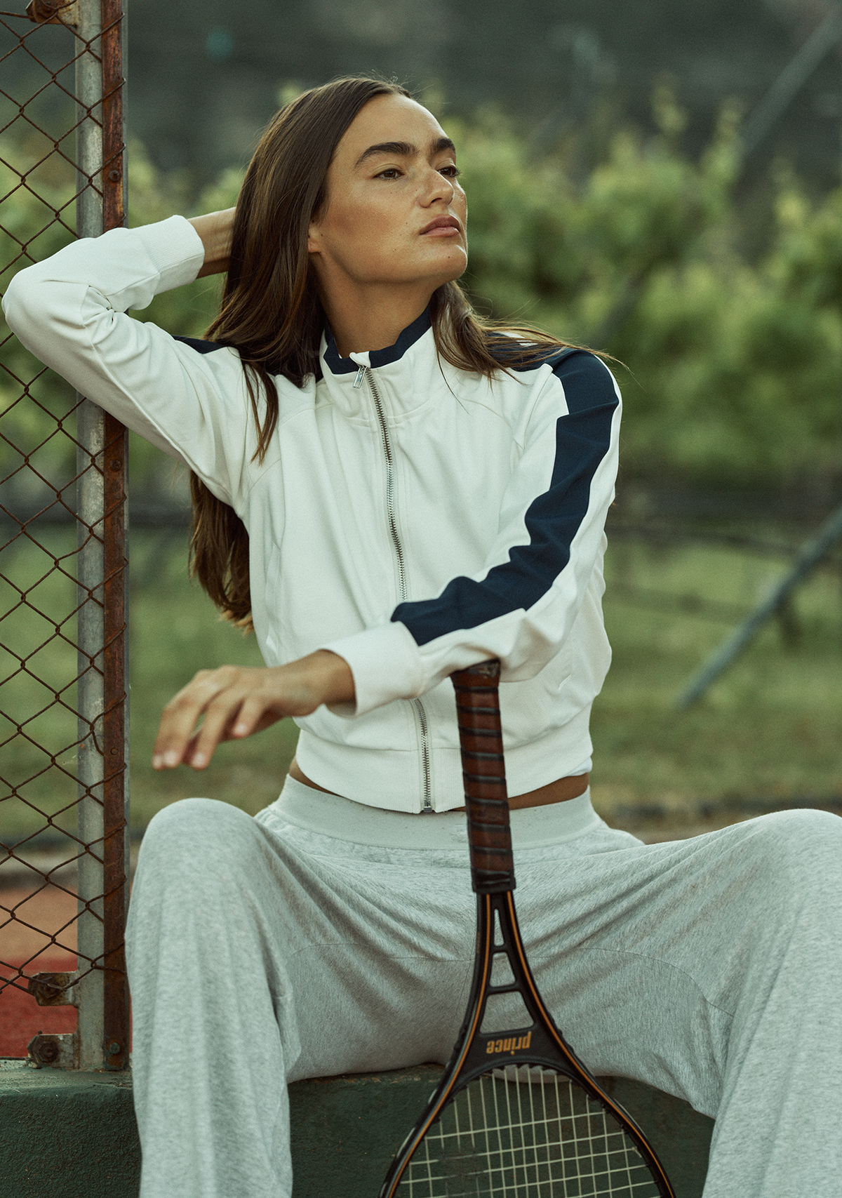 Women’s Cropped Off-Court Jacket in Off-White